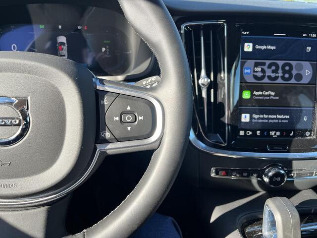 Volvo V60 2.0 T6 Plug-in hybrid AWD Essential Bright | Navigatie | Wegklapbare trekhaak | Climate control