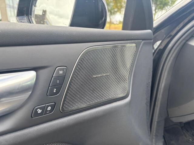 Volvo V60 2.0 T6 Plug-in hybrid AWD Plus Dark | 360 Camera | Memoryseats | Trekhaak