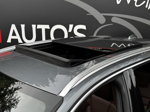 Volvo V60 2.0 T6 Twin Engine AWD Inscription PHEV - Schuifdak - Lederen bekleding - Massage stoelen - Wegklapbare trekhaak