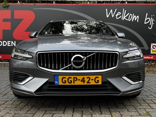 Volvo V60 2.0 T6 Twin Engine AWD Inscription PHEV - Schuifdak - Lederen bekleding - Massage stoelen - Wegklapbare trekhaak