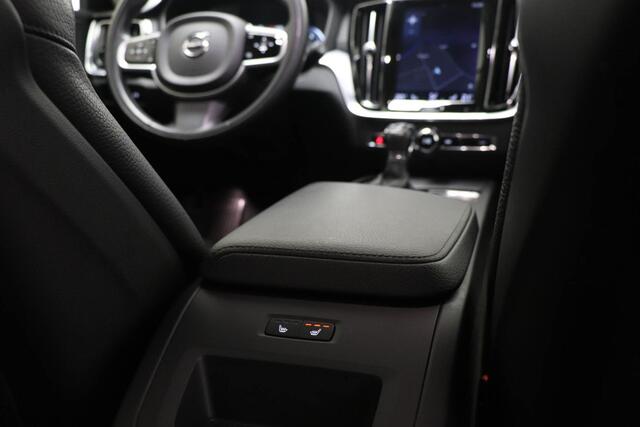 Volvo V60 2.0 T4 Momentum Pro | SCANDINAVIAN LINE / COMFORT PLUS / PARK ASSIST- PACK