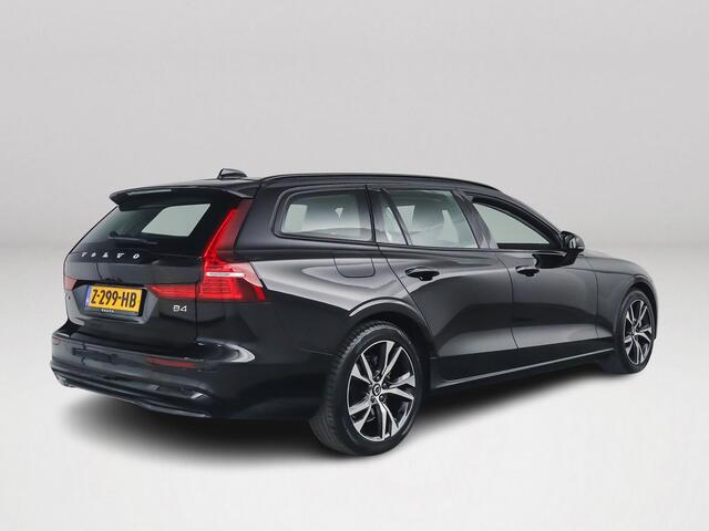 Volvo V60 B4 Aut. Plus Dark | Parkeercamera | Stoel- en stuurverwarming | Trekhaak
