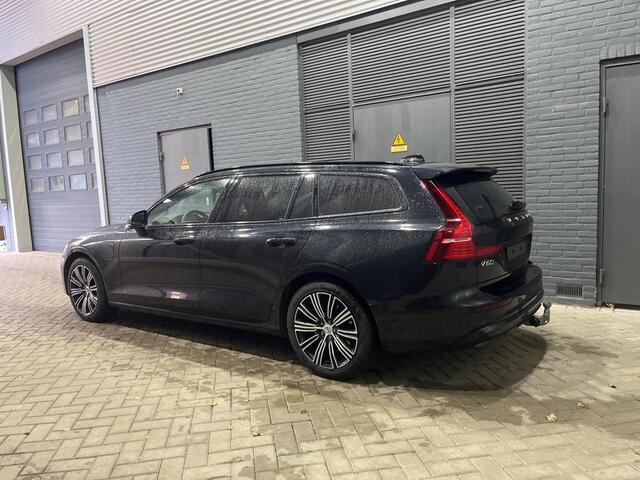 Volvo V60 T6 Plug-in hybrid Ultra Dark | Bowers&Wilkins | Head-Up | Panoramadak | Trekhaak | 360° Camera | ACC