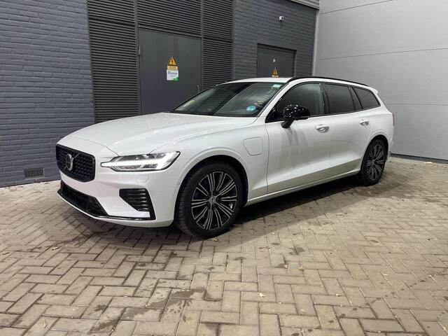 Volvo V60 T8 Plug-in hybrid Ultra Dark | Bowers&Wilkins | Massage | Head-Up | ACC | Panoramadak | 360° Camera