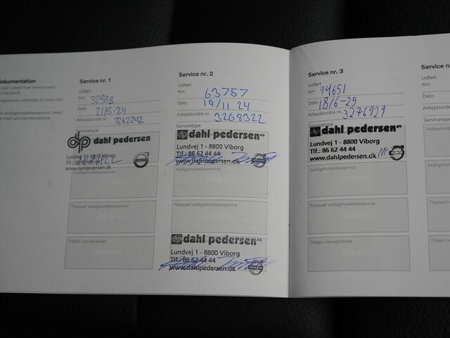 Volvo V60 T6 AWD Plus Bright Plug In Hybrid 350pk Dealer O.H PHEV | Trekhaak Af Fabriek | Panodak | 360 Camera | Adaptive Cruise | Lederen Sportstoelen Memory & Verwarmd | Google Assistent | Apple Carplay | Virtual | Keyless | Blis | Stuur Verwarmd |