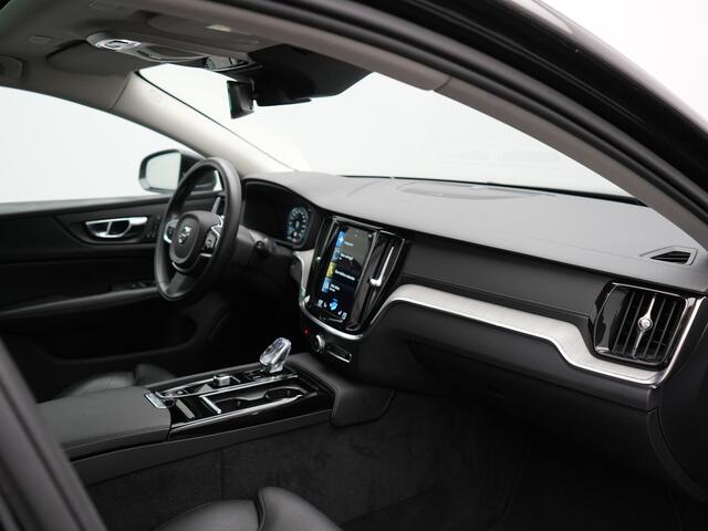 Volvo V60 2.0 T6 Recharge AWD Inscription Plug In Hybrid 350pk PHEV | Trekhaak Af Fabriek | Panodak | Adaptive Cruise | Adaptive LED | Harman & Kardon | Lederen Sportstoelen Memory & Verwarmd | Blis | Apple Carplay | Pilot Assist | Navigatie | Virtual |