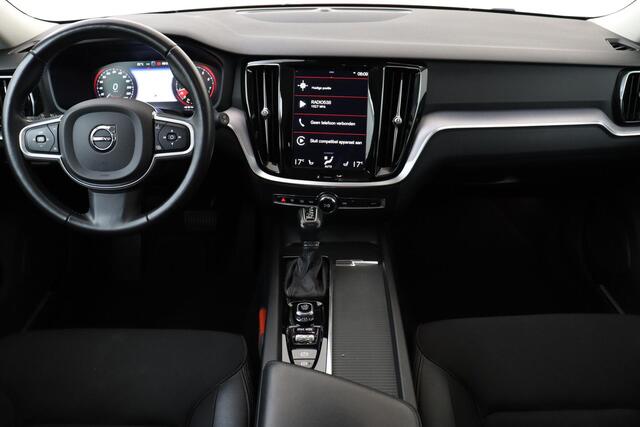 Volvo V60 T4 AUT. MOMENTUM PRO -BLIS|TREKHAAK|19"|ADAP.CRUISE|VERW.VOORSTOELEN