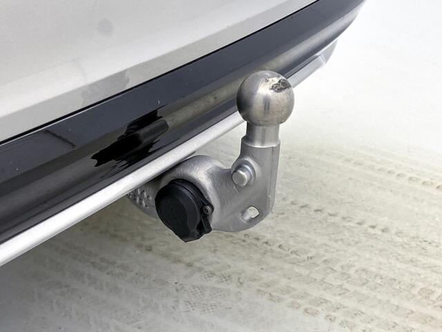 Volvo V60 2.0 T6 Plus Dark | Trekhaak | Sport Leder | 360* | Blis | Pilot