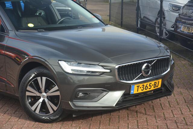 Volvo V60 2.0 D3 Momentum | Navigatie | Camera | Full LED | Stoelverwarming | NL auto!! |