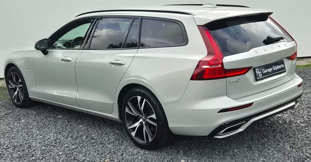 Volvo V60 2.0 T6 Twin Engine AWD R-Design 18" Wielen - Park Assist - Intellisafe Surround - Climate - Audio Line - Privacy Glass - Stoel memory Bestuurder