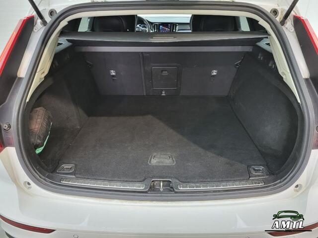 Volvo V60 2.0 B3 Mom. Adv.