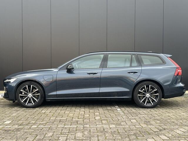 Volvo V60 2.0 T6 Plug-in hybrid AWD Plus Dark Harman /Kardon / Adaptive Cruise Control / BLIS / 360 camera / Electr. stoelverstelling / Stoel-, stuur-, voorruit verwarming / Keyless drive / Trekhaak