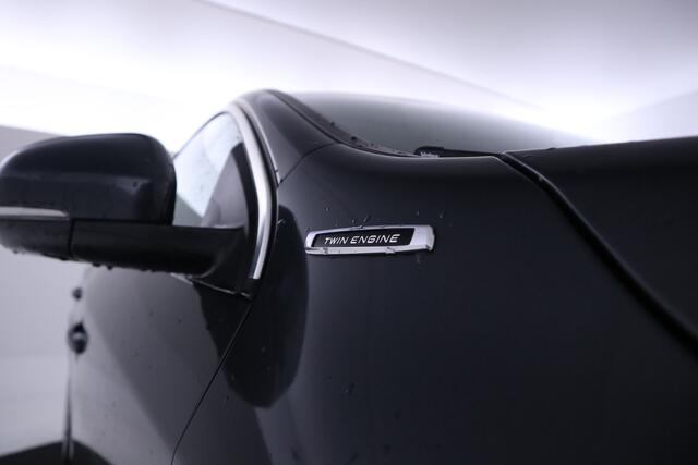 Volvo V60 2.4 D6 Twin Engine R-Design Leer, Memory, Navigatie, Climate,