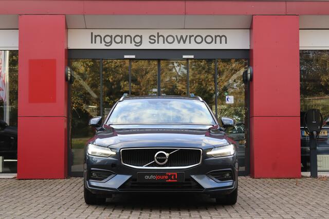 Volvo V60 2.0 T4 Momentum Pro | Leder | Camera | Winter Pakket | Trekhaak | Origineel NL |