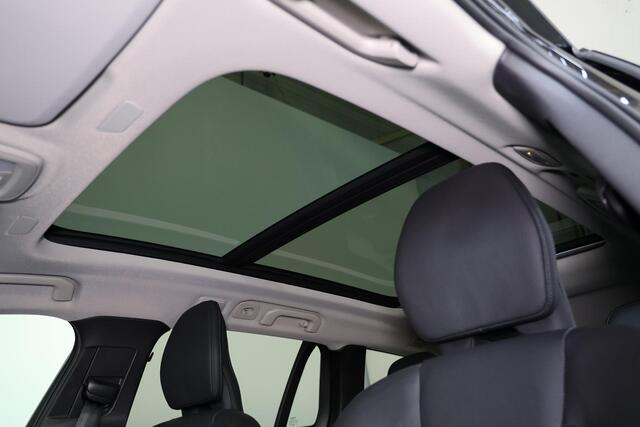 Volvo V60 B4 Plus Dark - Panorama/schuifdak - IntelliSafe Assist & Surround - 360º Camera - Harman/Kardon audio - Adaptieve LED koplampen - Verwarmde voorstoelen, stuur & achterbank - Parkeersensoren voor & achter - Elektr. bedienb. voorstoelen met geheugen - Draad