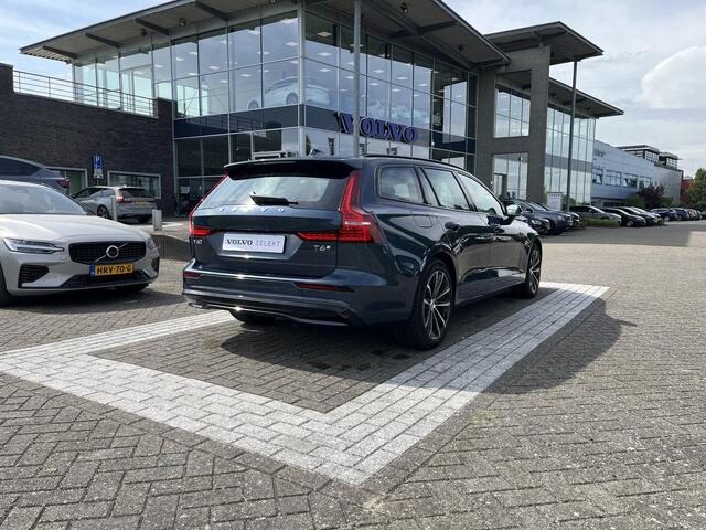 Volvo V60 T6 Plug-in hybrid AWD Plus Dark | Harman/Kardon | Trekhaak | Memoryseats | Keyless Entry |