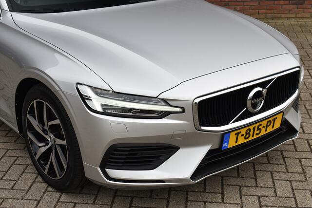 Volvo V60 T6 Twin Engine AWD 340PK Momentum Pro | Trekhaak | IntelliSafe Pro Line | 360 Camera | Head-Up | Keyless |