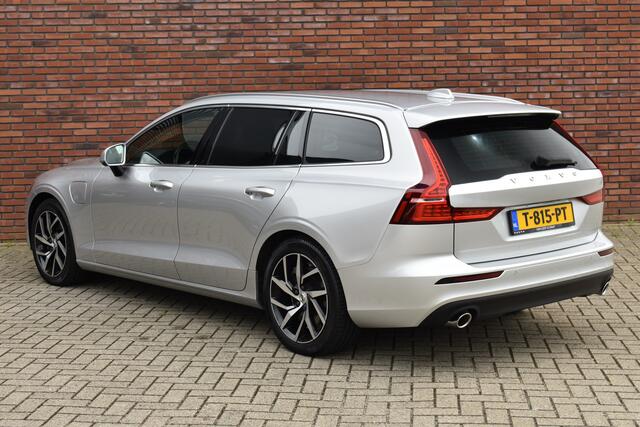 Volvo V60 T6 Twin Engine AWD 340PK Momentum Pro | Trekhaak | IntelliSafe Pro Line | 360 Camera | Head-Up | Keyless |