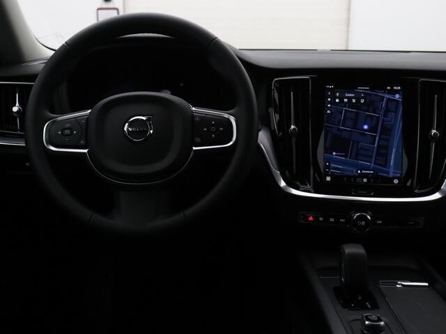 Volvo V60 2.0 B3 Essential Edition | 18 inch wielen | Trekhaak | driver a