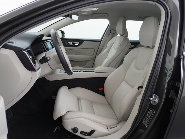 Volvo V60 2.0T AUT-7 Inscription Leder MHEV Apple Carplay Android Auto Harman&Kardon®-Hifi Camera Adap.Cruise Elek.Stoelen Stuur+Stoelverwarming Navi Ecc Cruise Control DAB+ PDC Lane Assist Road Sign Info Lmv 18" Led Elek. Achterklep Regen-Lichtsensor Collision Avo