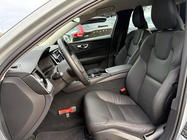 Volvo V60 2.0 T6 Plug-in hybrid AWD Essential Bright