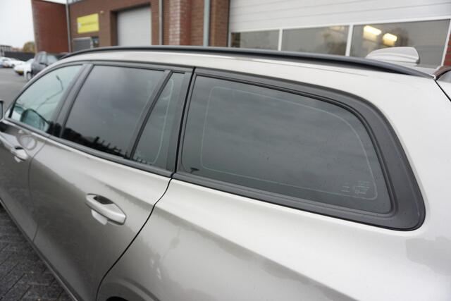 Volvo V60 2.0 B3 164PK MOMENTUM ADVANTAGE NOV 2021 ORIGINEEL NEDERLANDS FULL LED CAMERA NAVI ANDROID-APPLECARPLAY STOEL+STUURVERWARMING CRUISE CLIMA PDC V+A BLUETOOTH PRIVACYGLAS ENZ...