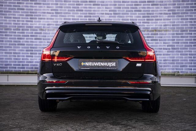 Volvo V60 2.0 T6 Plug-in hybrid AWD Plus Dark | Long range| Panorama dak | Adaptieve cruise control | Elektrisch verstelbare voorstoelen | Stoel/stuur verwarming |