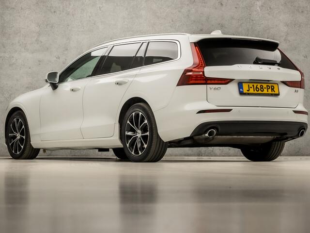 Volvo V60 2.0 B3 Sport 177Pk Automaat (APPLE CARPLAY, GROOT NAVI, HARMAN/KARDON, LEDER, STUUR/STOELVERWARMING, CAMERA, SPORTSTOELEN, GETINT GLAS, ADAPTIVE CRUISE, KEYLESS, ELEK ACHTERKLEP, NIEUWSTAAT)