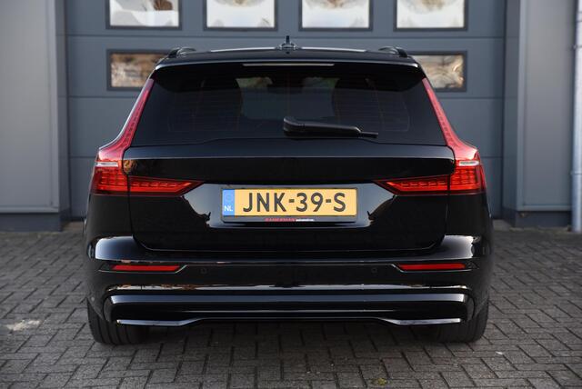 Volvo V60 2.0 T8 Plug-in hybrid AWD Plus Dark