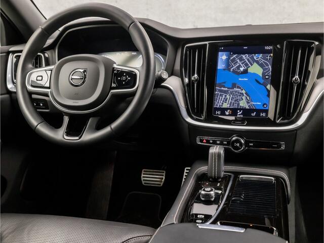 Volvo V60 2.0 T6 Recharge AWD R-Design 391Pk Automaat (APPLE CARPLAY, GROOT NAVI, LUXE LEDER, MEMORY SEATS, CAMERA, STUUR/STOELVERWARMING, GETINT GLAS, STOELVENTILATIE, ADAPTIVE CRUISE, NIEUWSTAAT)