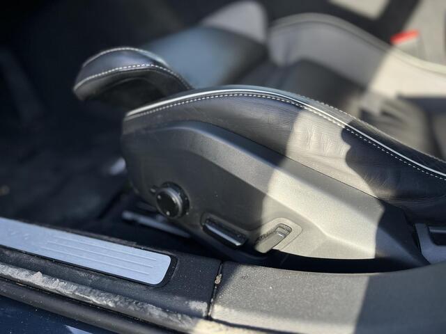 Volvo V60 T6 Plug-in hybrid AWD Plus Dark