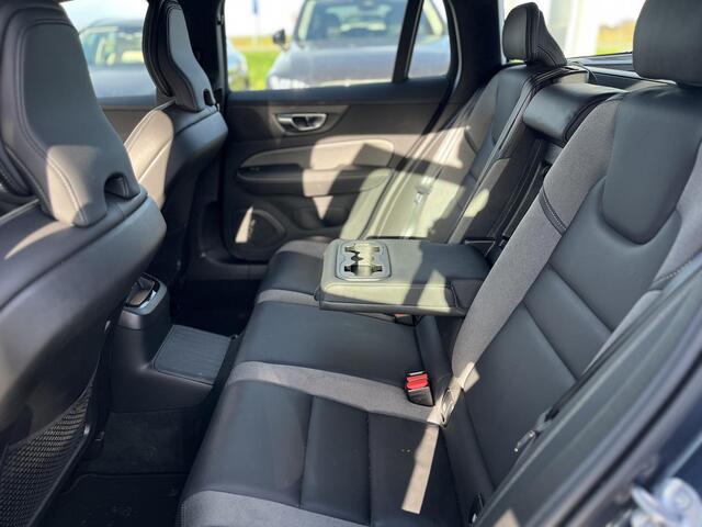 Volvo V60 T6 Plug-in hybrid AWD Plus Dark