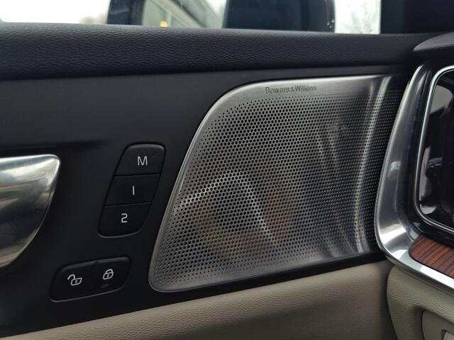 Volvo V60 T8 Twin Engine AWD Inscription | Rijklaarprijs | Trekhaak | B&W | Pano Dak |