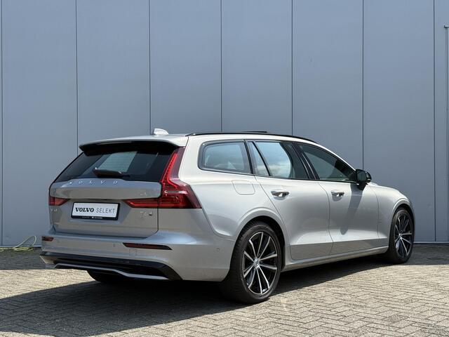 Volvo V60 T6 Automaat Recharge Plus Dark, Premium audio By Harman Kardon | 360 Graden Camera | Panorama Dak | Verwarmde Voorstoelen En Achterbank | Trekhaak | Verwarmbare Voorruit