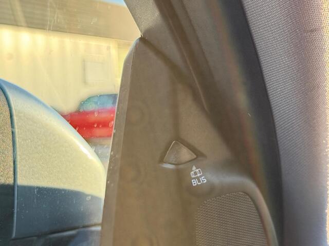 Volvo V60 1.5 T3 Summum | Trekhaak | Adaptief | BLIS | Standkachel | Camera | Leder | Volvo on Call | Schuif/kantel dak | Memory | Parkeersensoren V+A |