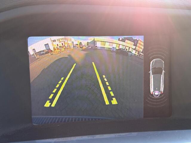 Volvo V60 1.5 T3 Summum | Trekhaak | Adaptief | BLIS | Standkachel | Camera | Leder | Volvo on Call | Schuif/kantel dak | Memory | Parkeersensoren V+A |