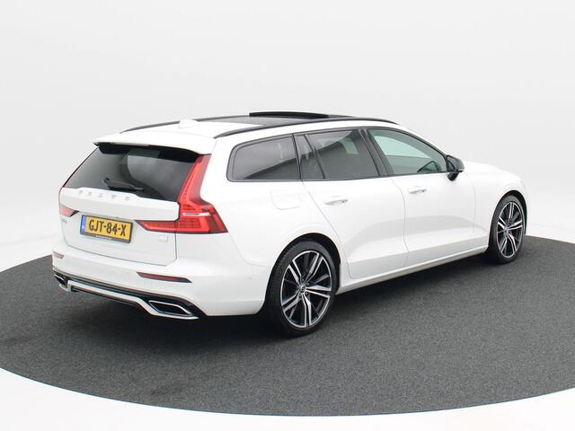 Volvo V60 2.0 T6 340 Pk Automaat Recharge AWD R-Design | Panoramadak | Harman/Kardon | Elektrische Achterklep | Stoelverwarming | 19 Inch | 105.407 Km!!