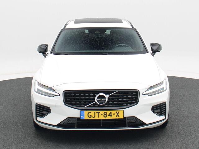 Volvo V60 2.0 T6 340 Pk Automaat Recharge AWD R-Design | Panoramadak | Harman/Kardon | Elektrische Achterklep | Stoelverwarming | 19 Inch | 105.407 Km!!