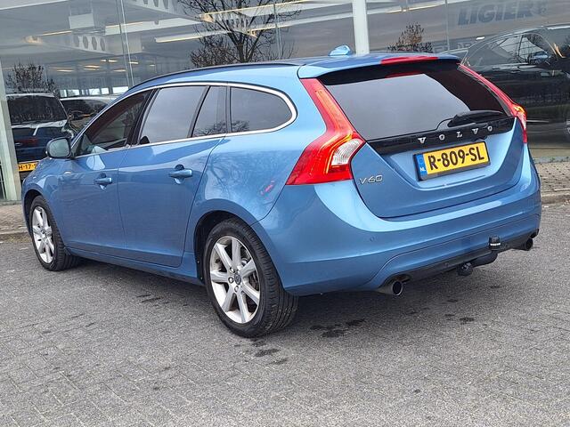 Volvo V60 2.0 T3 Momentum | Trekhaak 1600kg | Navi | Climate | Memory Seat | occasion