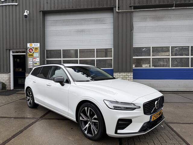 Volvo V60 2.0 B4 Automaat Plus Dark