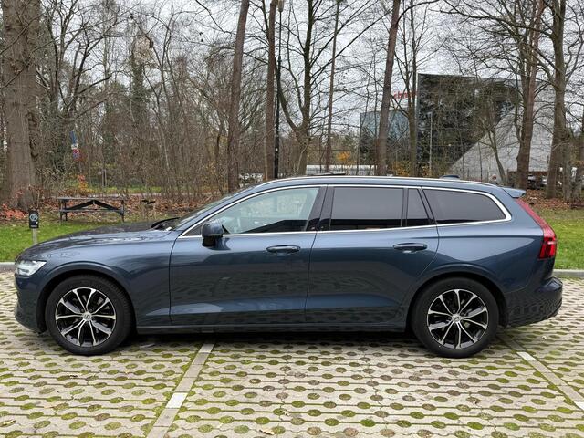 Volvo V60 2.0 B3 Business Pro Panodak | HK | 360°