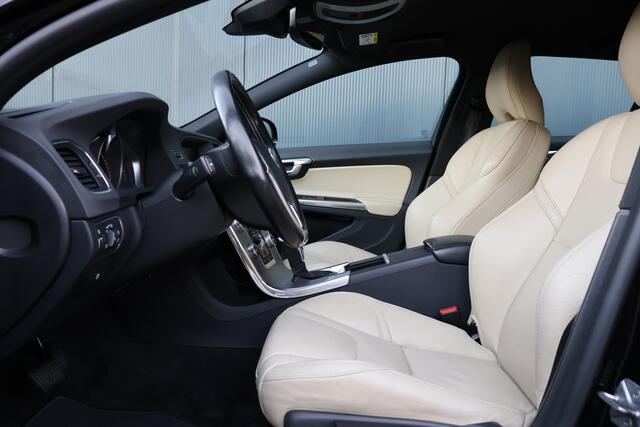 Volvo V60 1.5 T3 Polar+ Dynamic Automaat | Leer | Afn. Trekhaak | Stoelverwarming