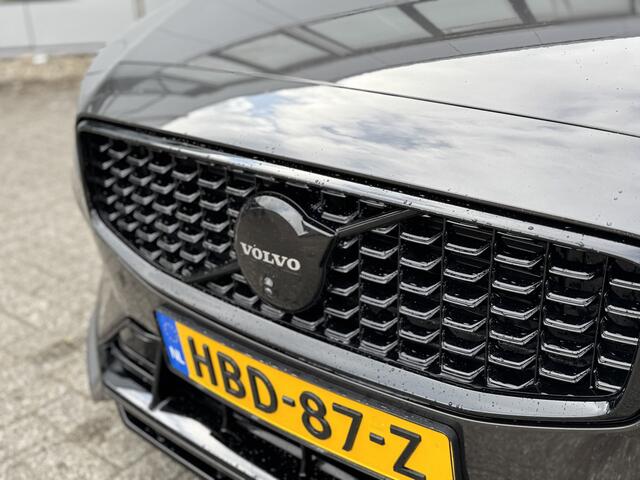 Volvo V60 2.0 T6 Plug-in hybrid AWD Ultra Dark Climate Line | Nappa leder | Massage | Heico Styling