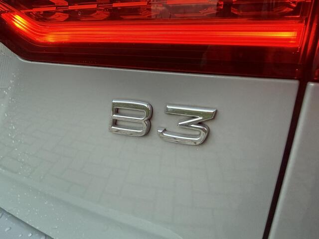 Volvo V60 2.0 B3 Essential Edition | Leder | Stuur & Stoelverwarming V+A | Trekhaak |