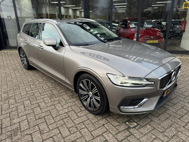 Volvo V60 2.0 T6 Recharge AWD Inscription*LED*Panorama*ACC*