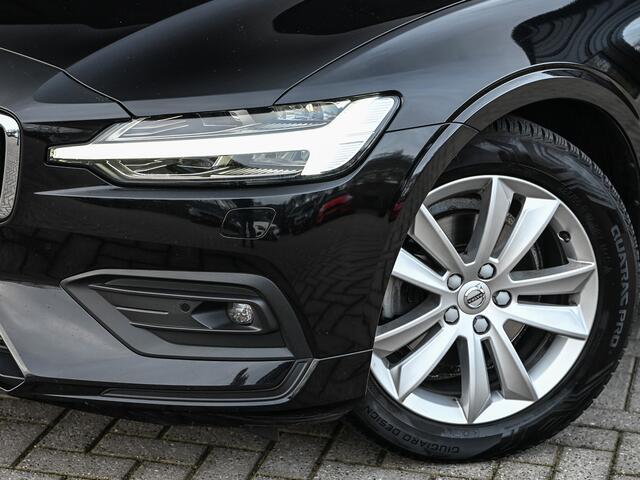 Volvo V60 2.0 D4 Momentum · Camera · Blis · Adaptive Cruise · Virtual Cockpit · Lane Assist · Apple Carplay/Android Auto · Trekhaak