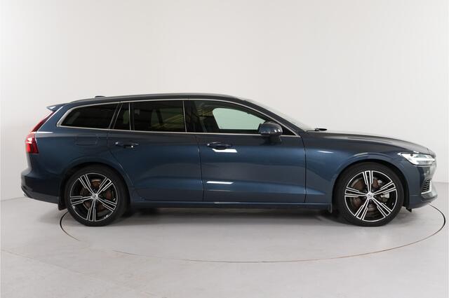 Volvo V60 2.0 T8 Recharge PHEV 455 pk Plus Bright AWD | Pano | Harman kardon | DAB+ |