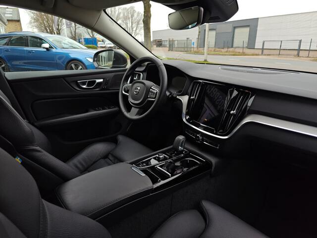 Volvo V60 T6 Plug-in hybrid AWD Plus Bright | Rijklaarprijs | Trekhaak |