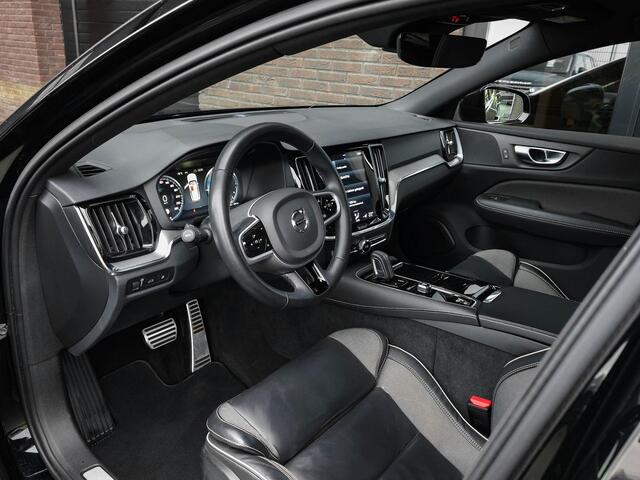 Volvo V60 2.0 T6 Recharge AWD R-Design | All Black | Pano | Memory | Camera |