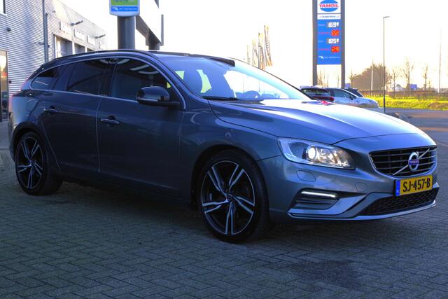 Volvo V60 2.0 T4 190 PK R-Design, Trekhaak, Xenon, Keyless, Memory, Carplay, Camera